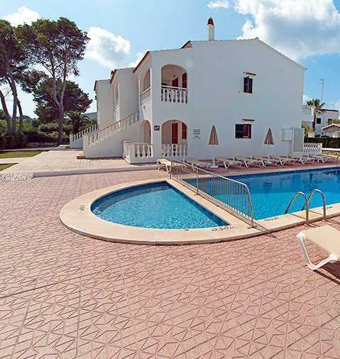 Pool area in Cala Blanca Menorca Apartments Cala Blanca Menorca Apartments Pool